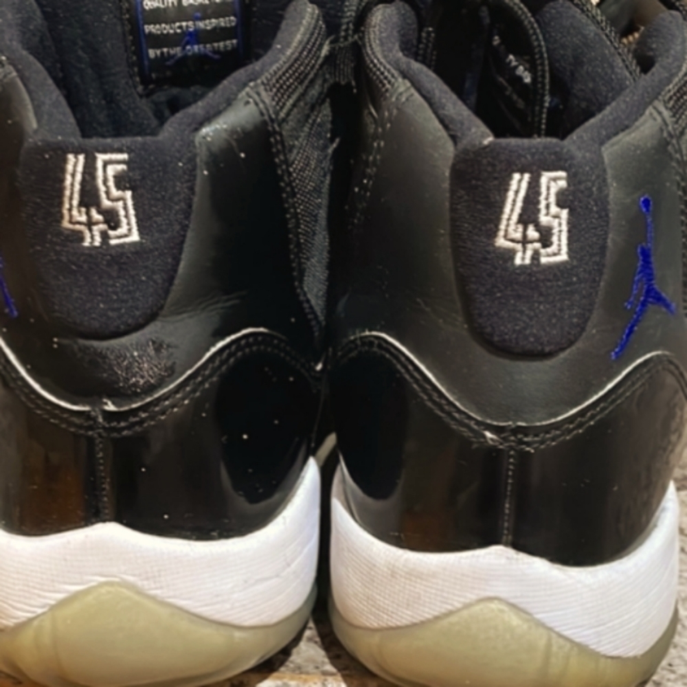 Space Jam 11 Air Jordan
